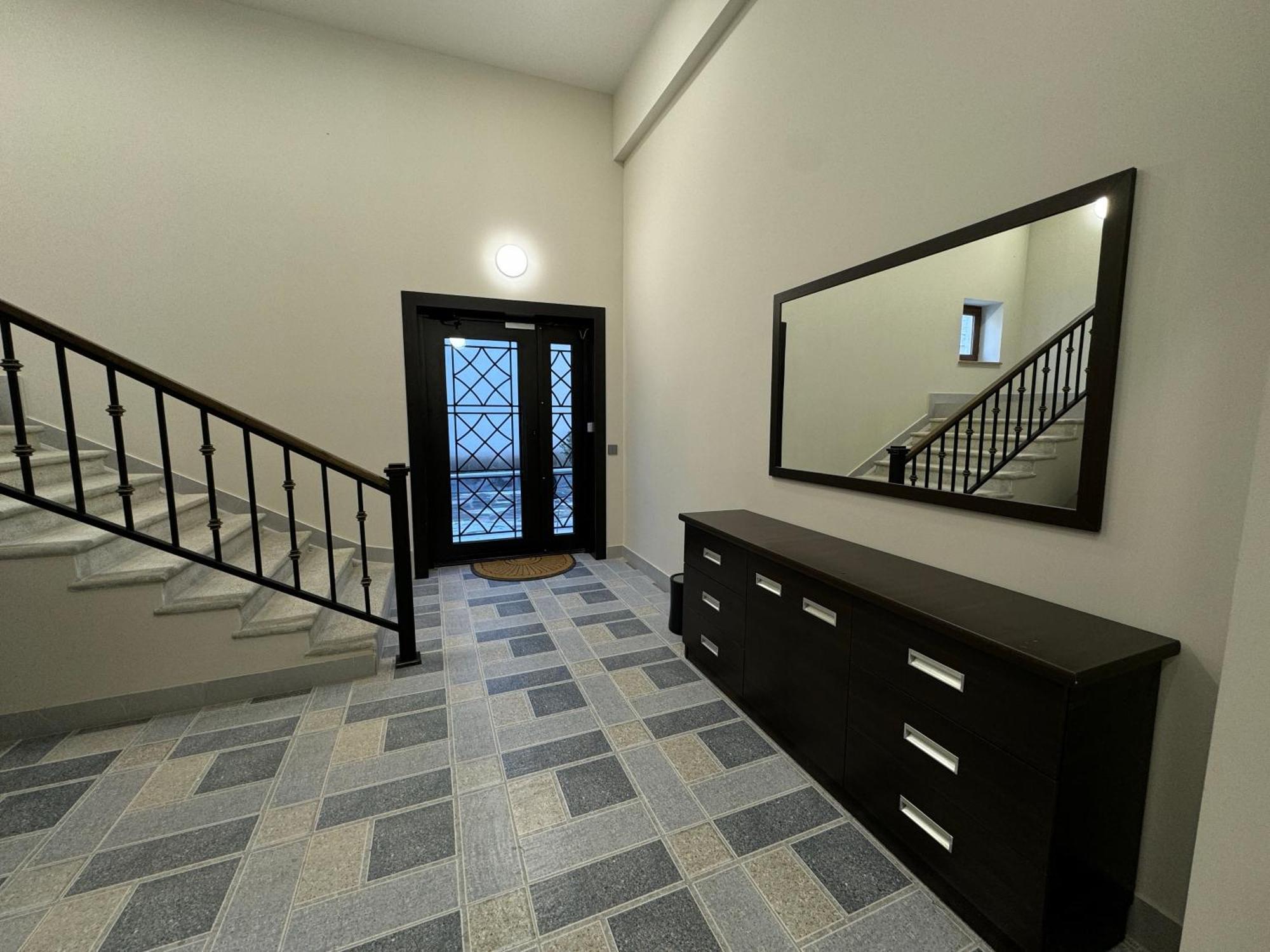 Gs Premium Hotel Jerevan Buitenkant foto